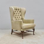 639567 Wing chair